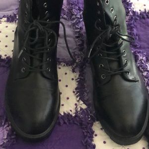 Size 13 Torrid Combat Boots with Zipper